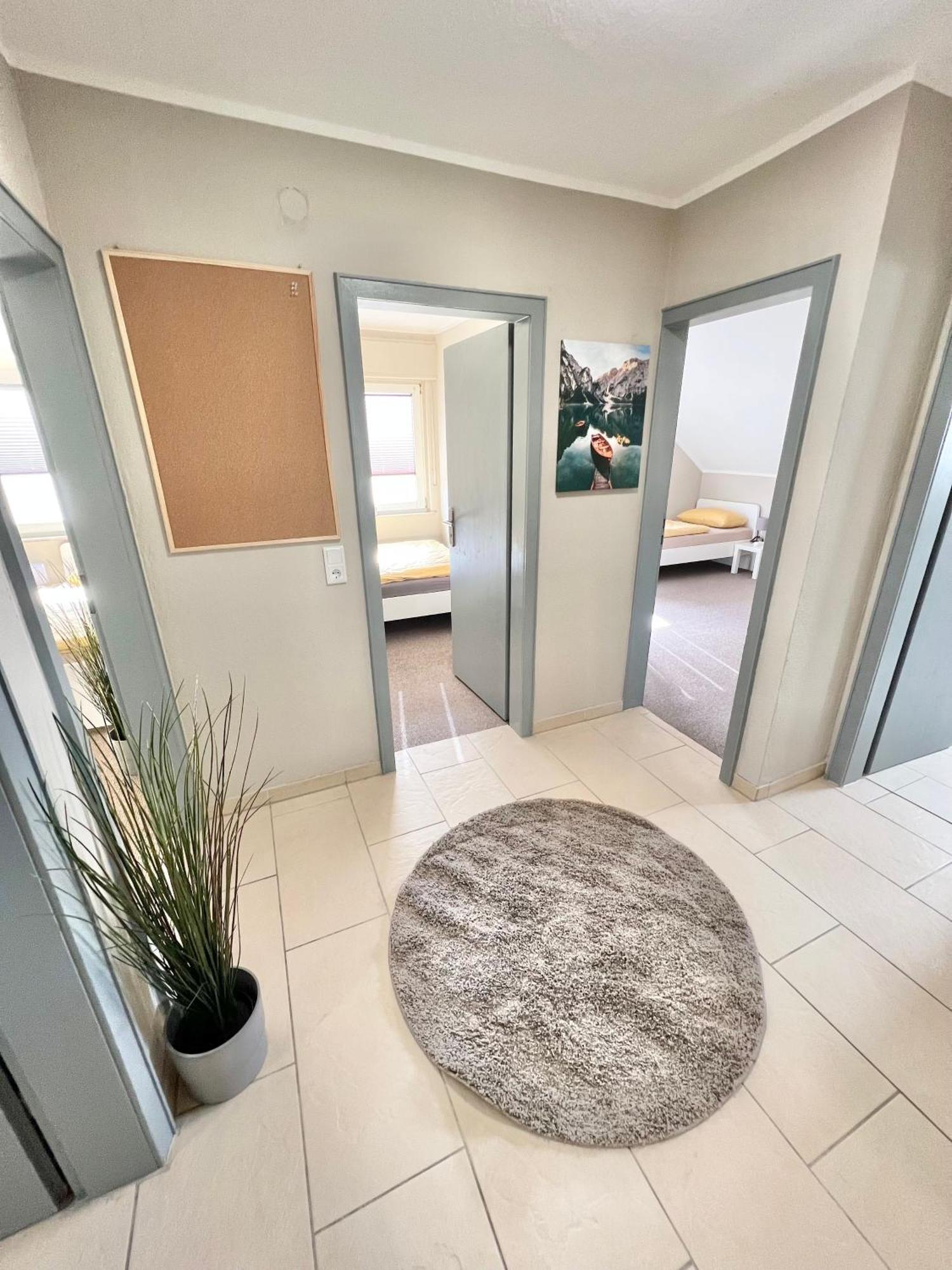 Paderborn - Schoene Wohnung Mit Balkon ภายนอก รูปภาพ