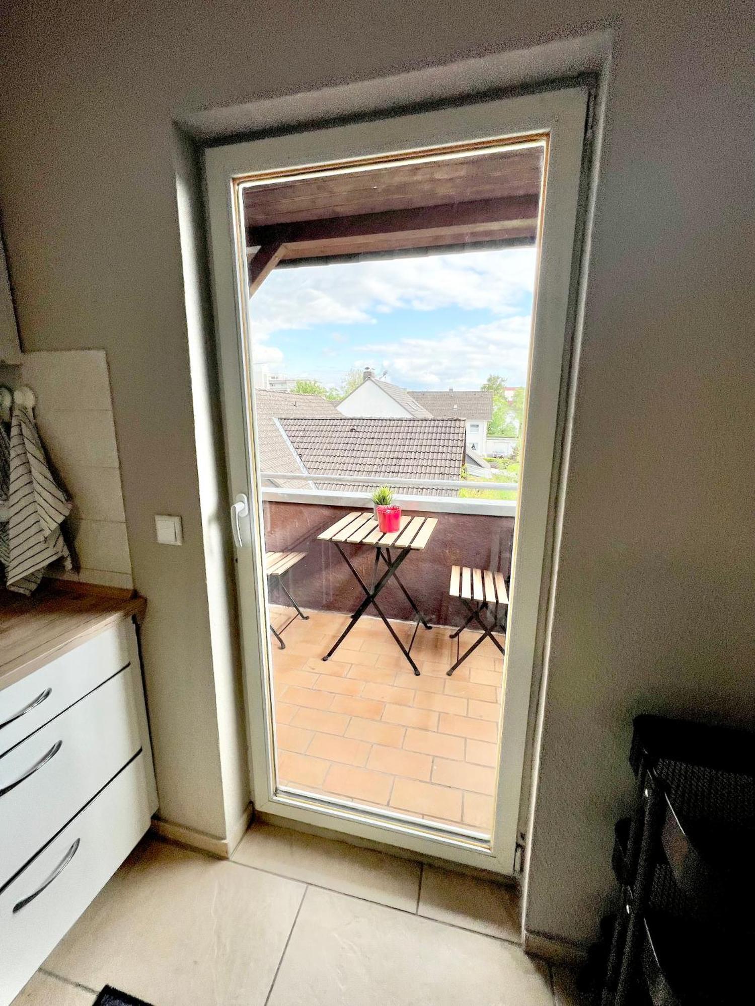 Paderborn - Schoene Wohnung Mit Balkon ภายนอก รูปภาพ
