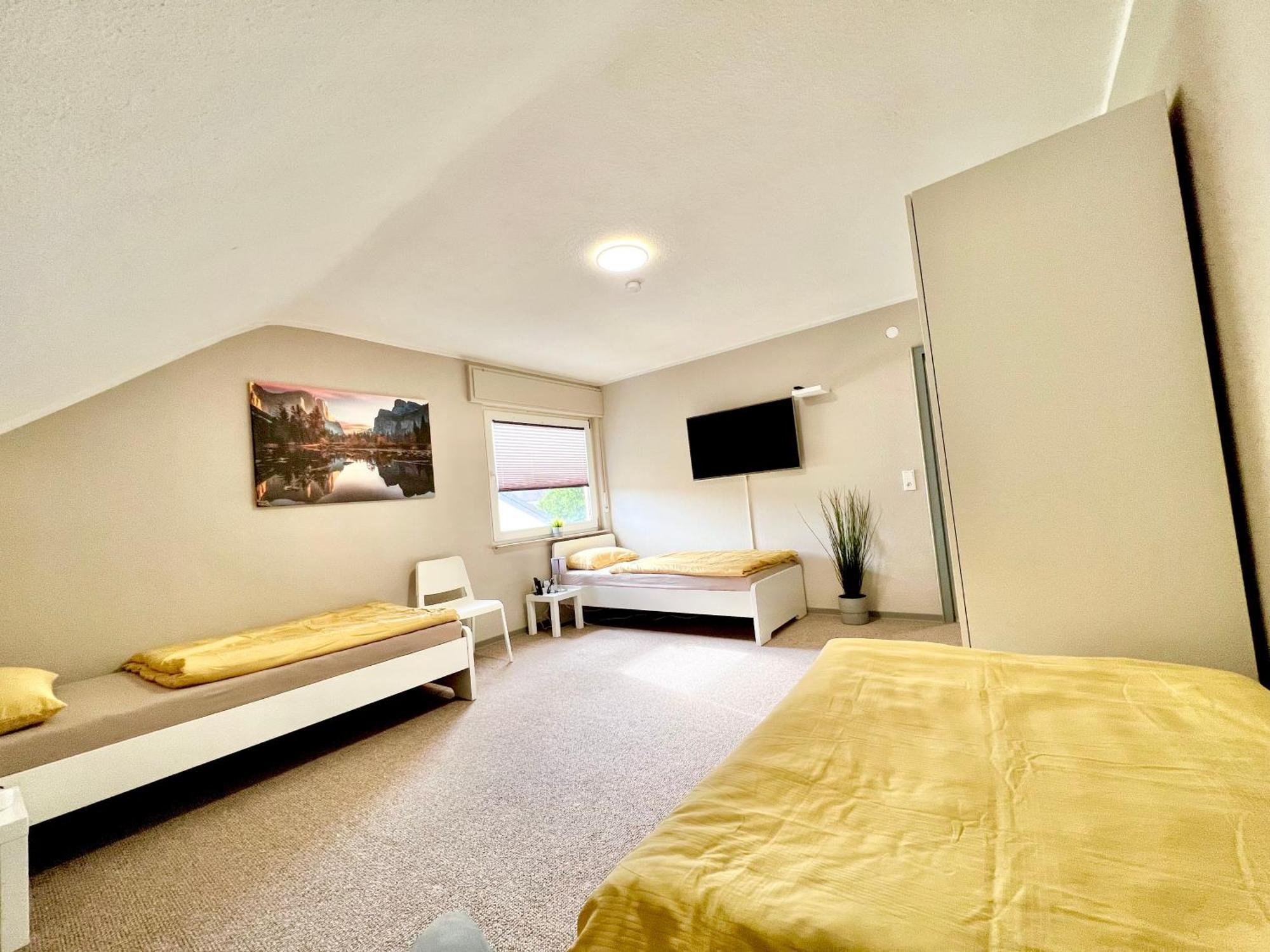 Paderborn - Schoene Wohnung Mit Balkon ภายนอก รูปภาพ